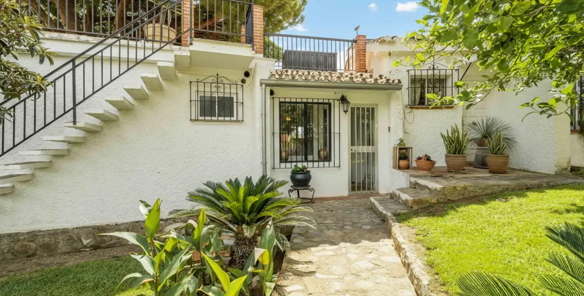 Продажа  отдельно стоящей виллы в Fuengirola 28