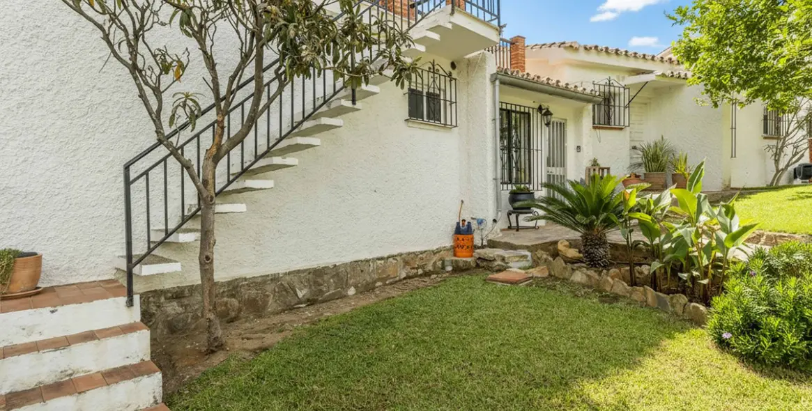 Продажа  отдельно стоящей виллы в Fuengirola 29