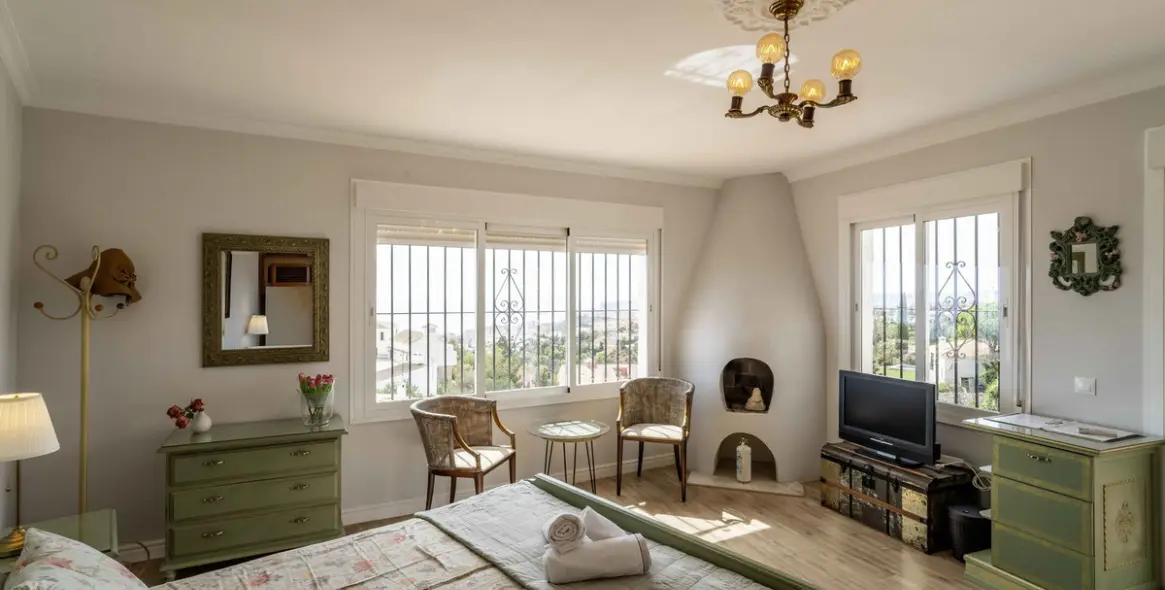 Продажа  отдельно стоящей виллы в Fuengirola 53