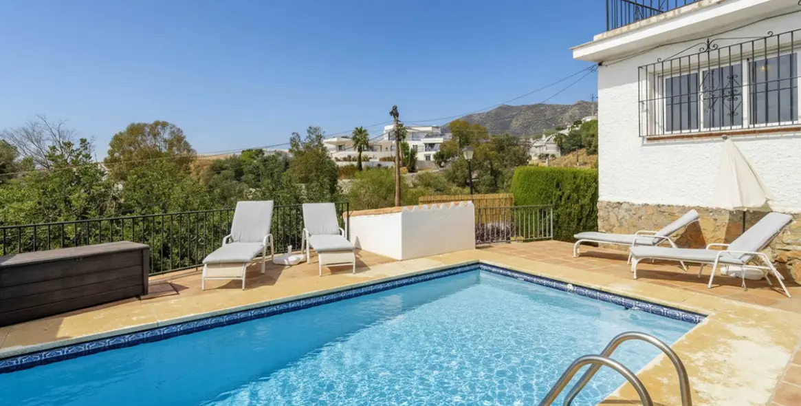 Продажа  отдельно стоящей виллы в Fuengirola 64