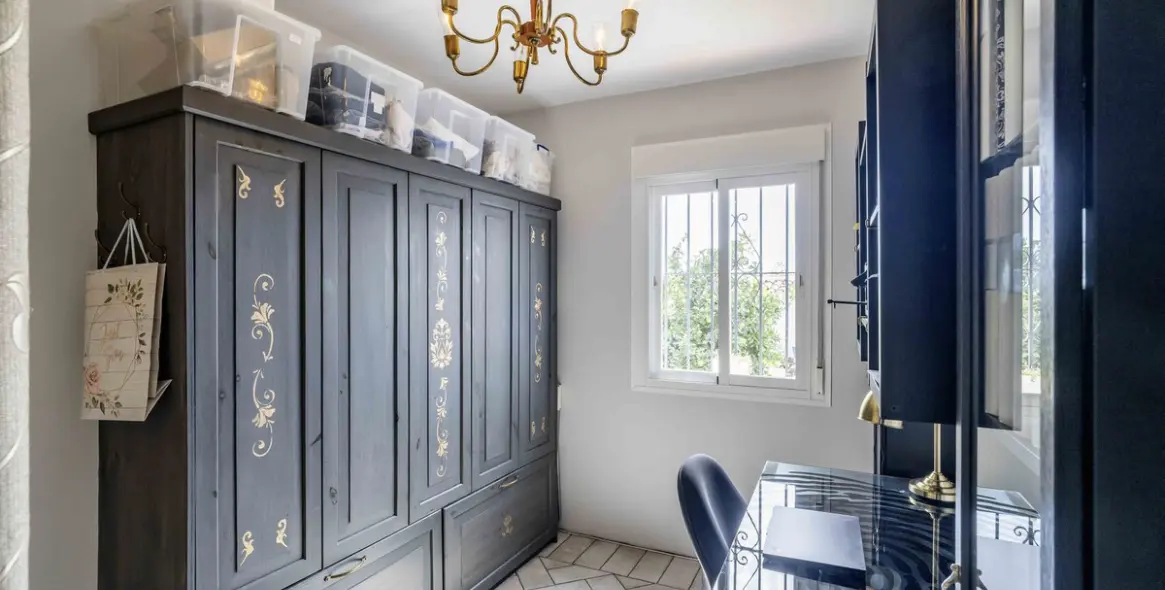 Продажа  отдельно стоящей виллы в Fuengirola 79