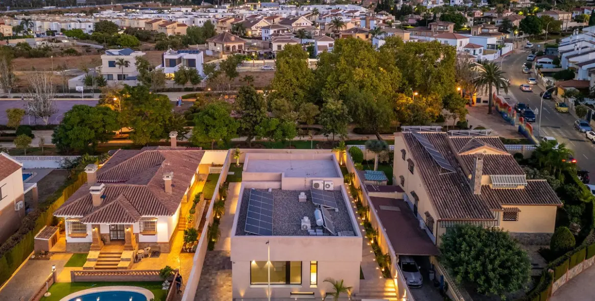 Venta de villa independiente en Alhaurín de la Torre 13