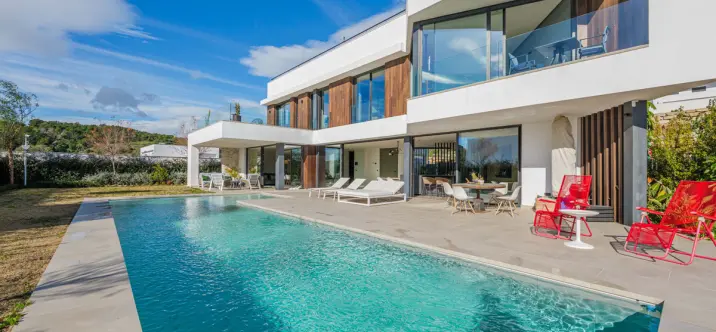 Venta de villa independiente en Málaga Este 0