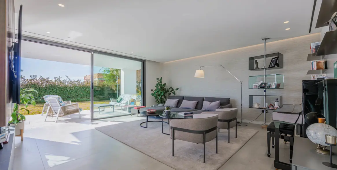 Venta de villa independiente en Málaga Este 10