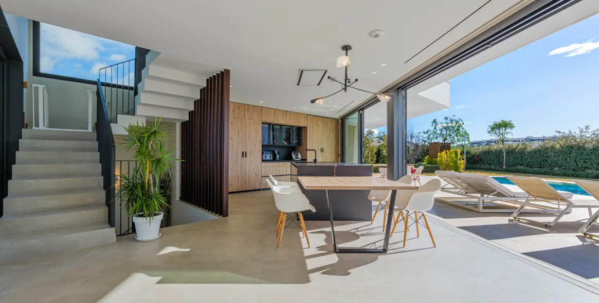 Venta de villa independiente en Málaga Este 15