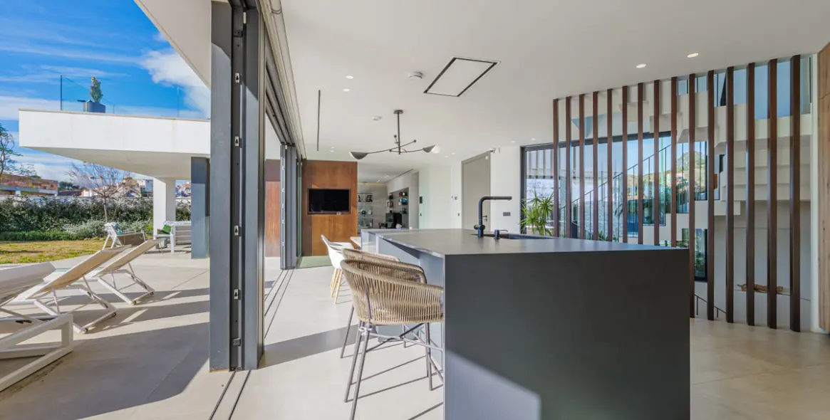 Venta de villa independiente en Málaga Este 17