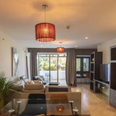 Долгосрочная аренда апартаментов на среднем этаже в Río Real