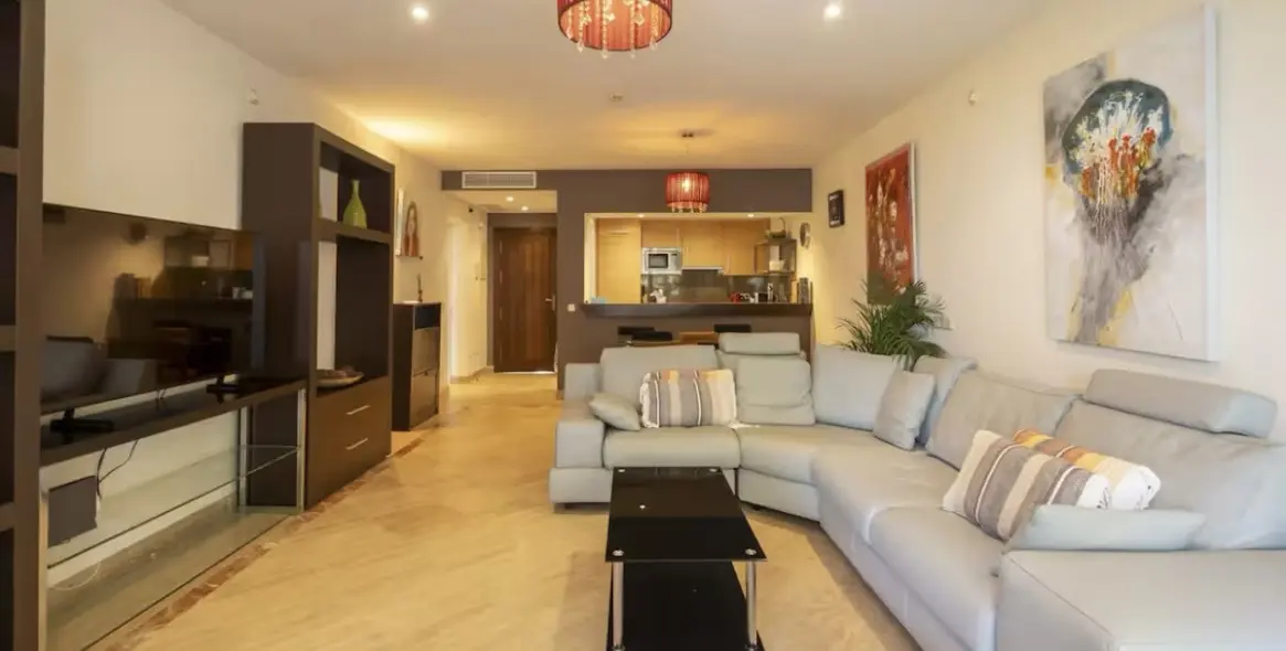 Долгосрочная аренда апартаментов на среднем этаже в Río Real 5