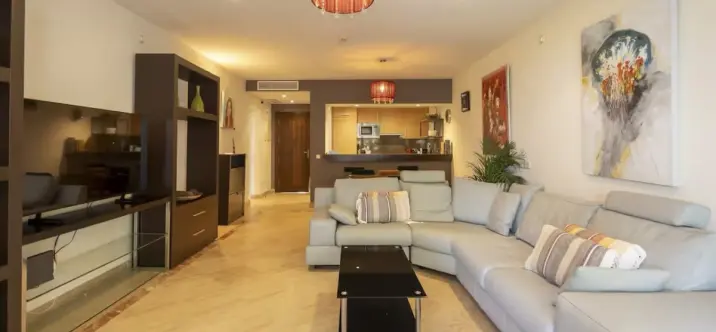 Долгосрочная аренда апартаментов на среднем этаже в Río Real 4