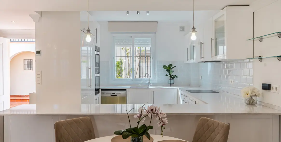 Long-term rent of townhouse in Puerto Banús 7