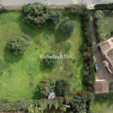 Sale of residential plot in Bel Air