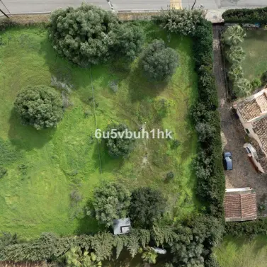 Sale of residential plot in Bel Air