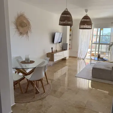 Sale of middle floor apartment in Atalaya