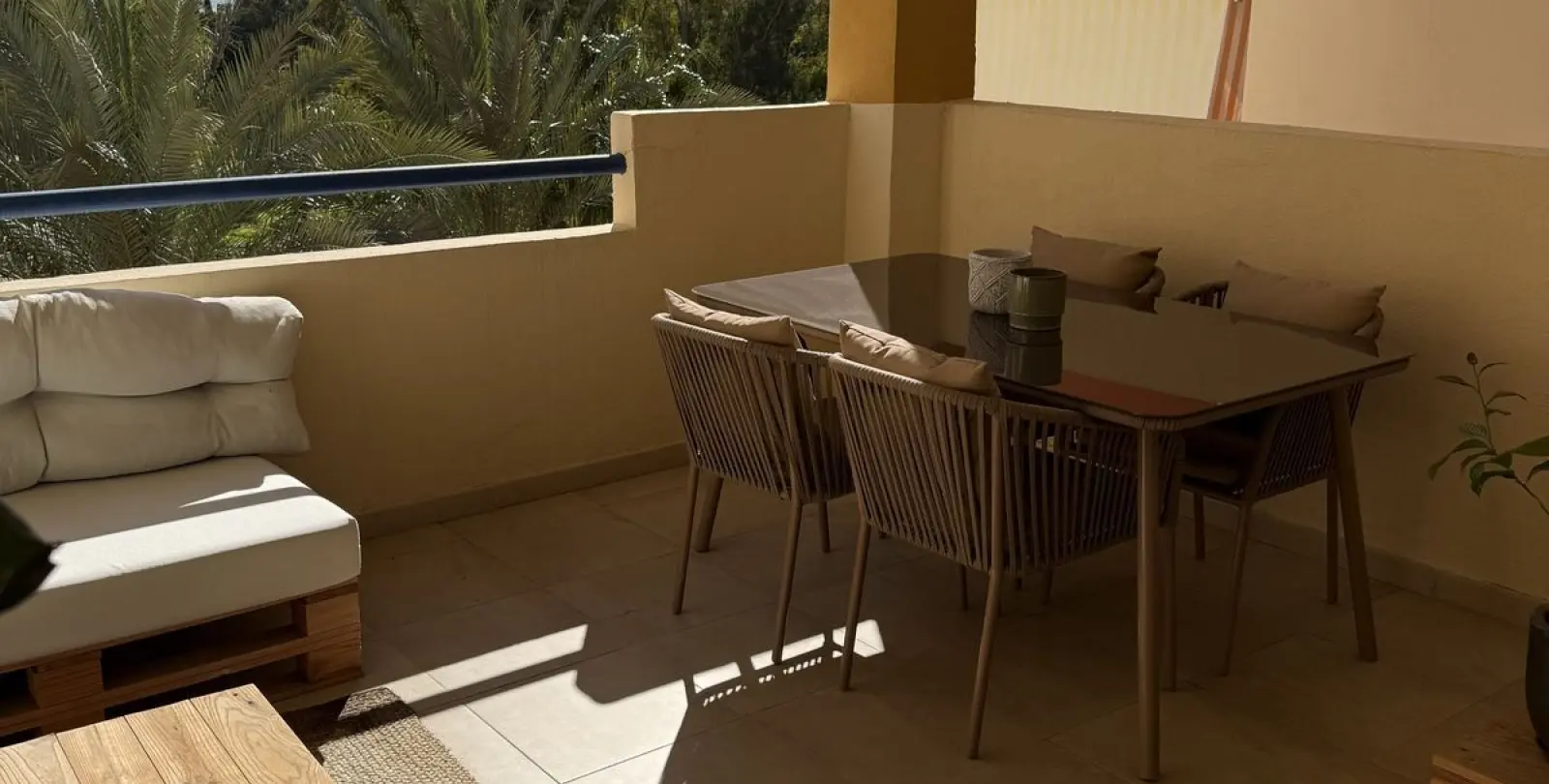 Sale of middle floor apartment in Atalaya 6