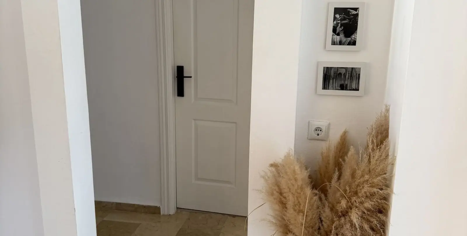 Sale of middle floor apartment in Atalaya 9