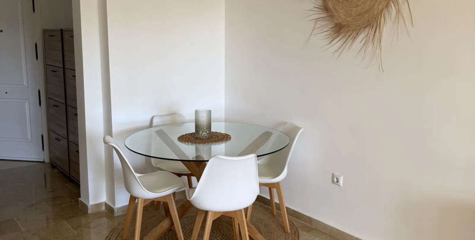 Sale of middle floor apartment in Atalaya 17