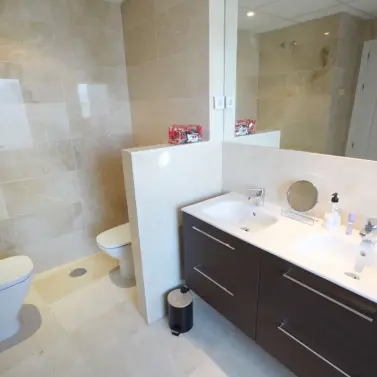 Sale of penthouse in Riviera del Sol