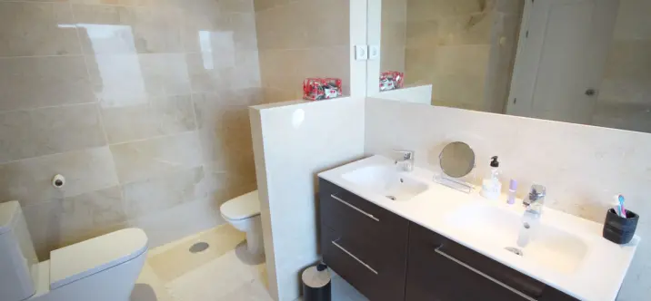 Sale of penthouse in Riviera del Sol 4