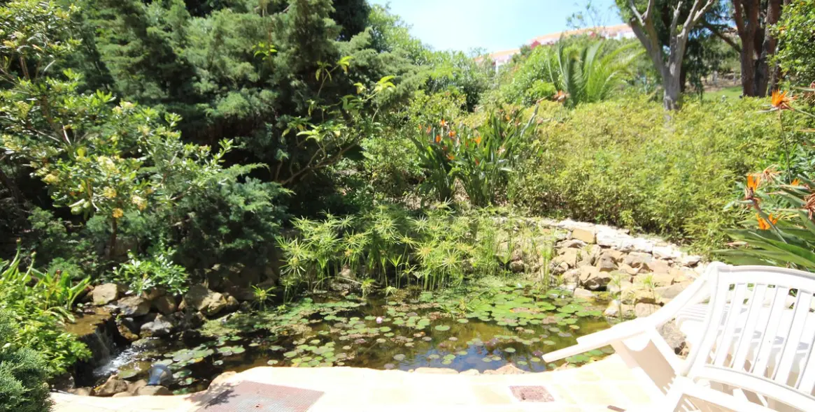 Sale of penthouse in Riviera del Sol 8