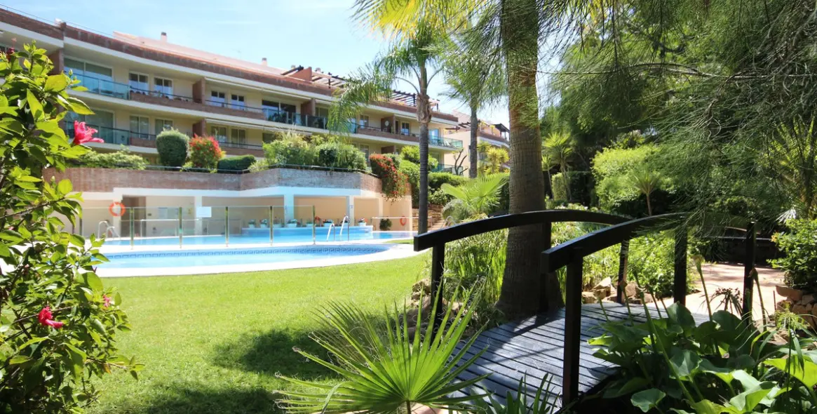 Sale of penthouse in Riviera del Sol 15