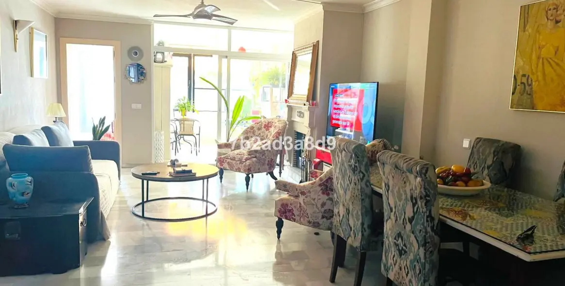 Продажа апартаментов на среднем этаже в Puerto Banús 4