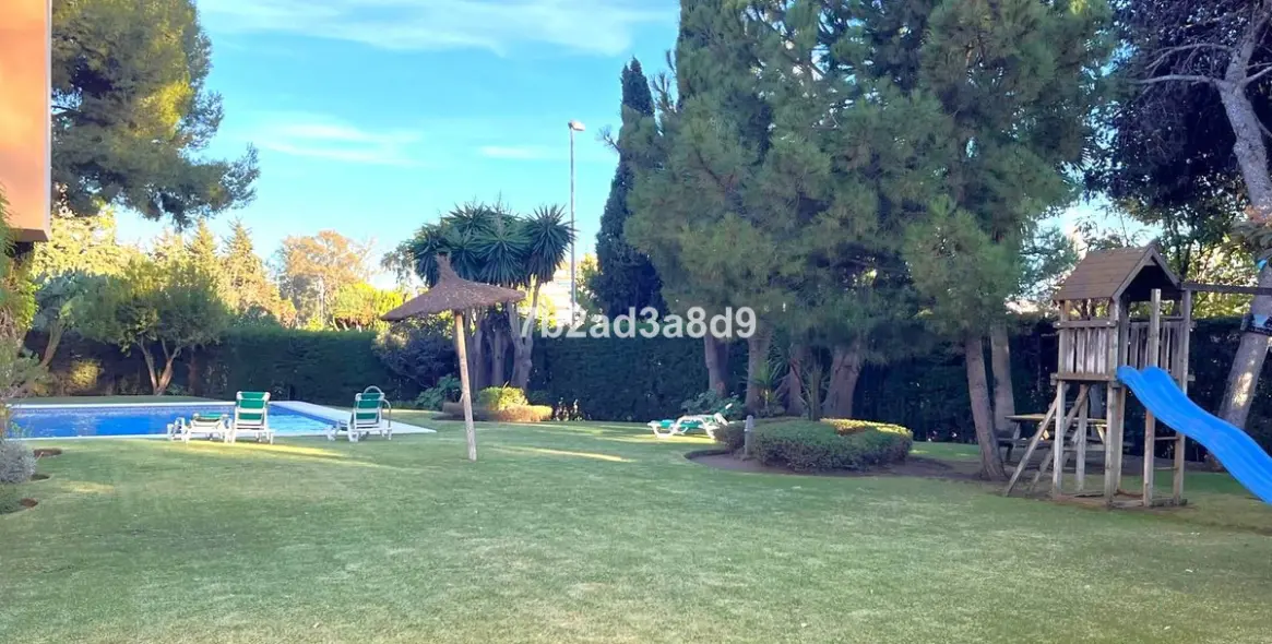 Продажа апартаментов на среднем этаже в Puerto Banús 17