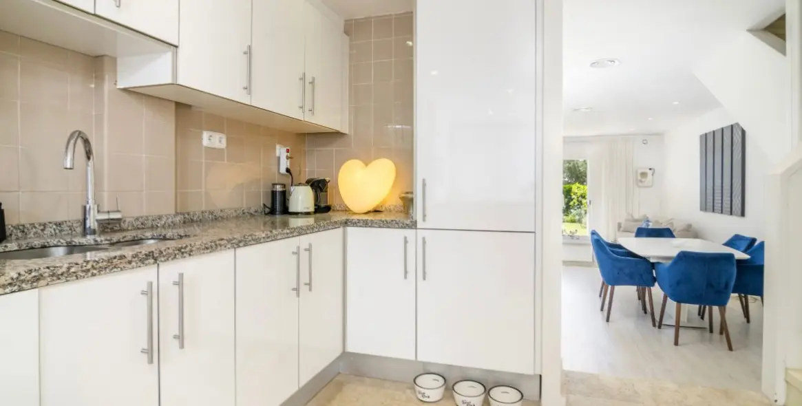 Продажа таунхауса в Nueva Andalucía 17