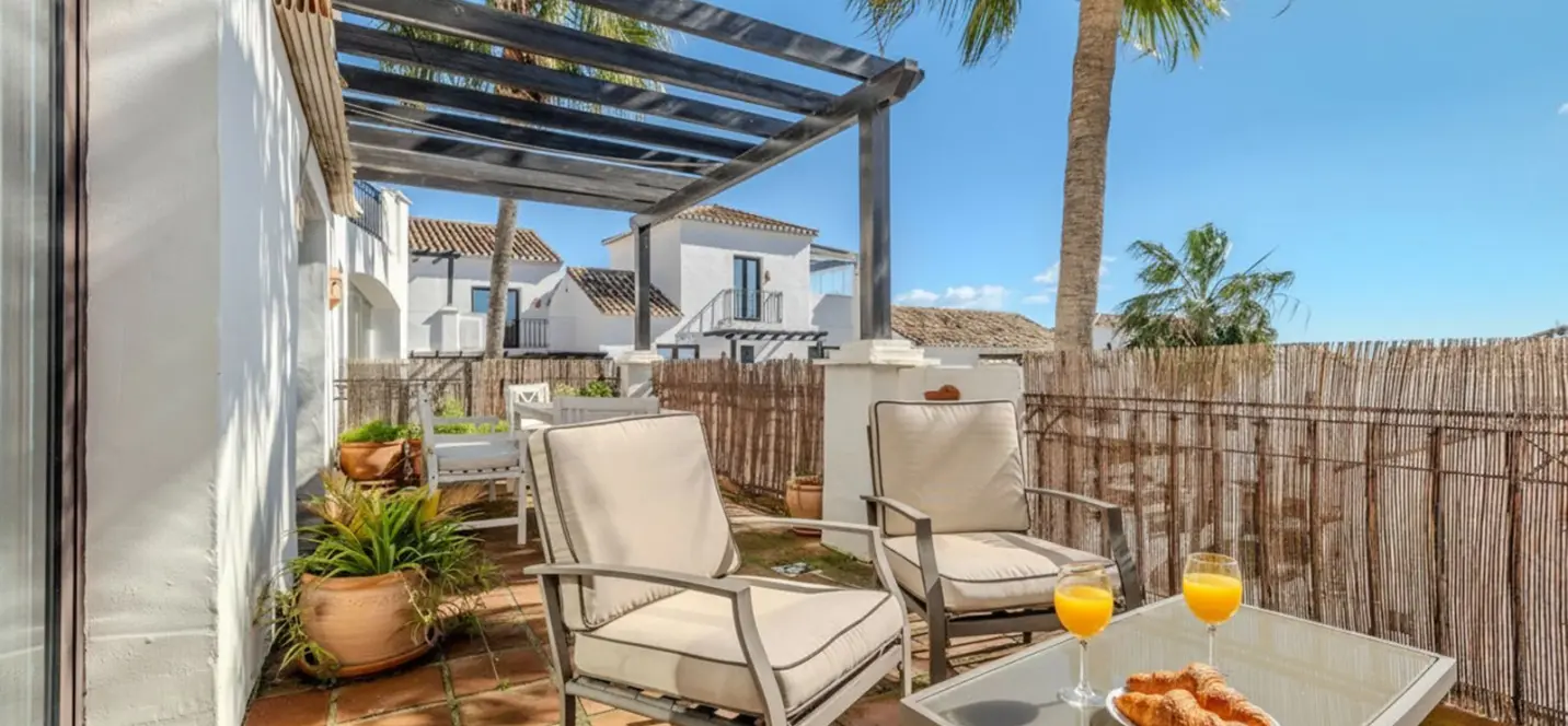 Продажа двухуровневого пентхауса в Altos de los Monteros 2