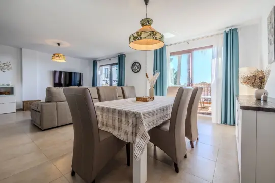 Image 5 thumb