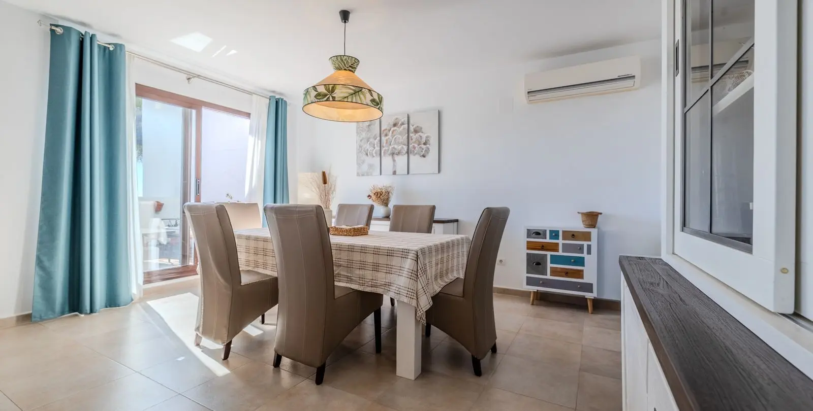 Продажа двухуровневого пентхауса в Altos de los Monteros 10
