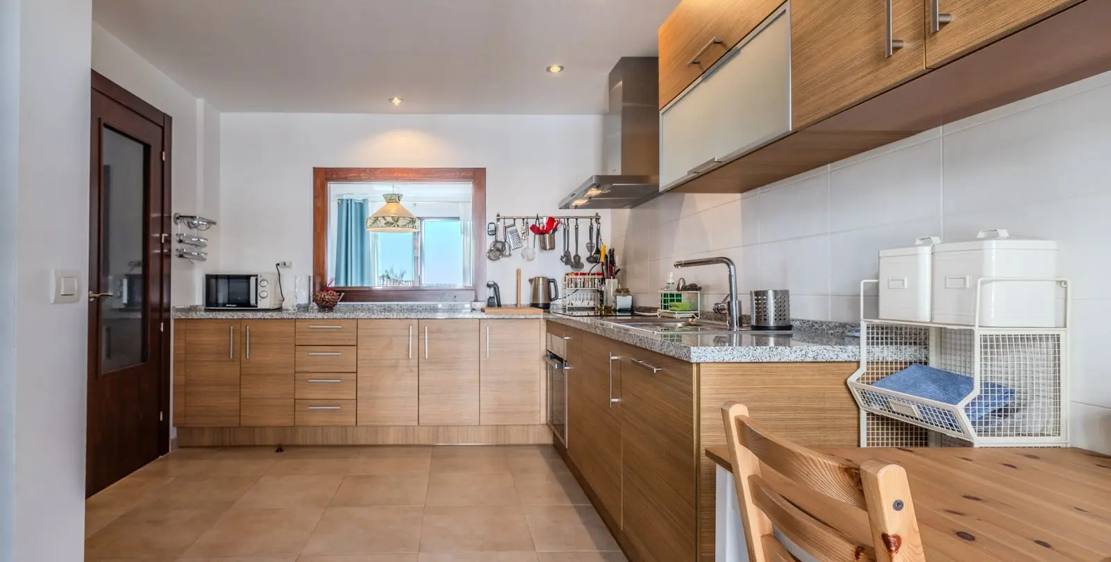 Продажа двухуровневого пентхауса в Altos de los Monteros 13
