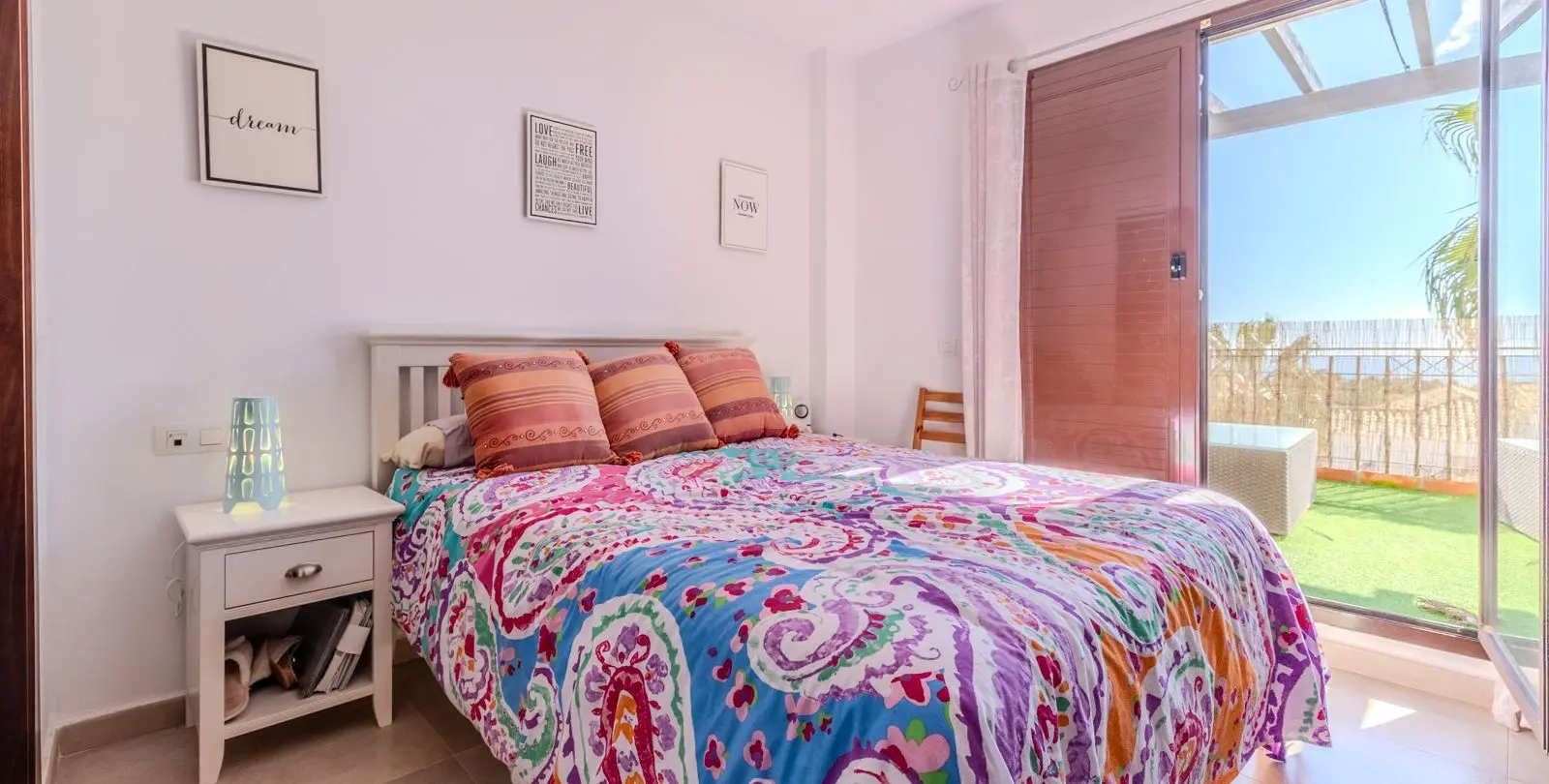 Продажа двухуровневого пентхауса в Altos de los Monteros 19