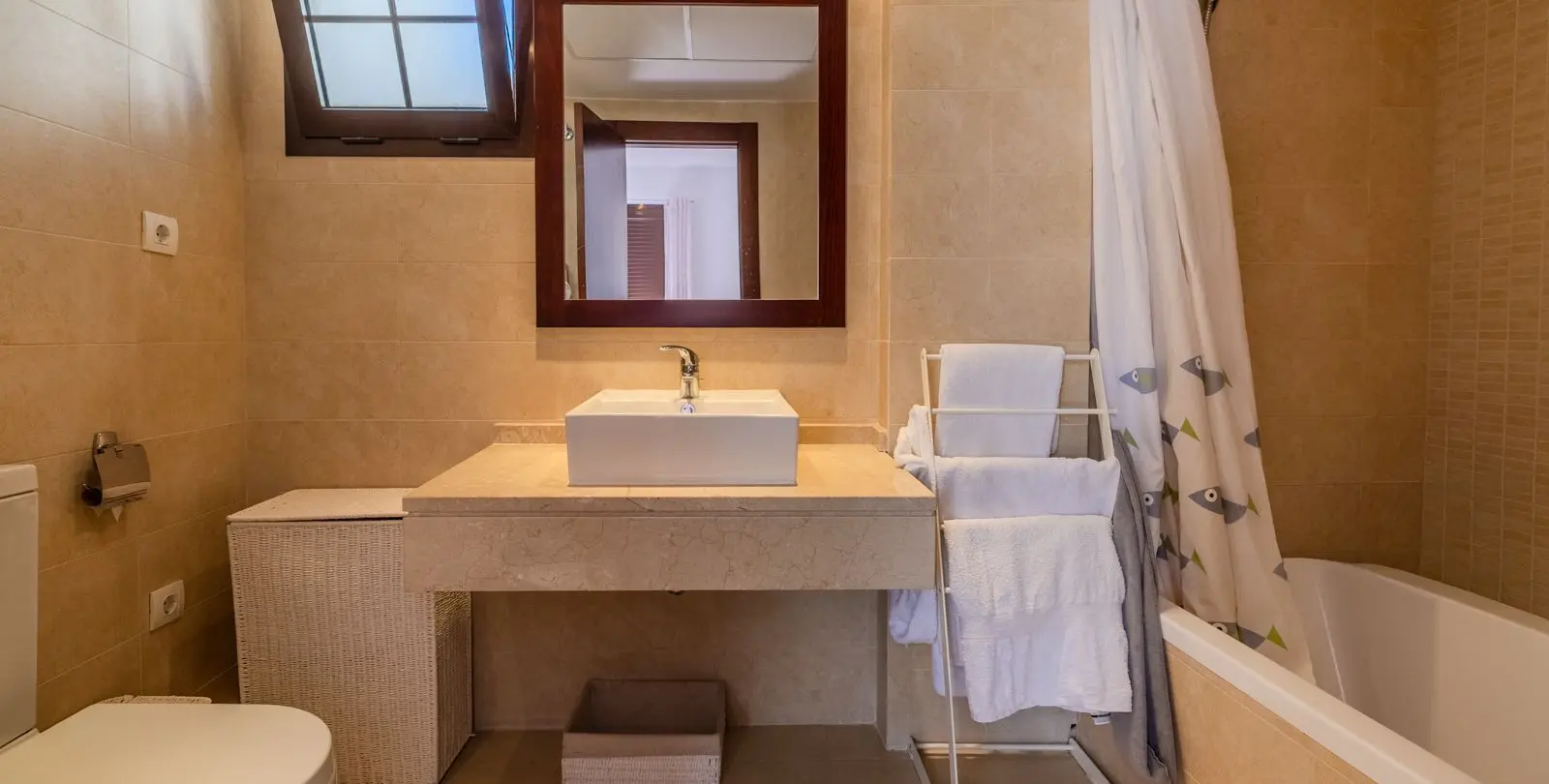 Продажа двухуровневого пентхауса в Altos de los Monteros 20
