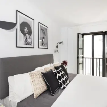 Sale of middle floor apartment in Puerto Banús