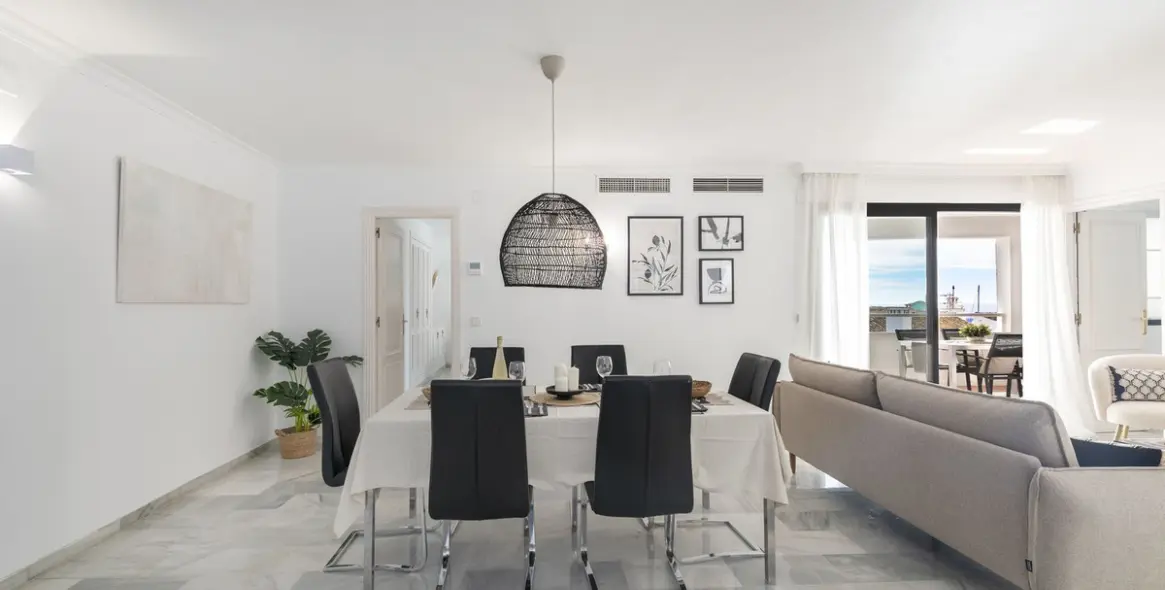 Продажа апартаментов на среднем этаже в Puerto Banús 3