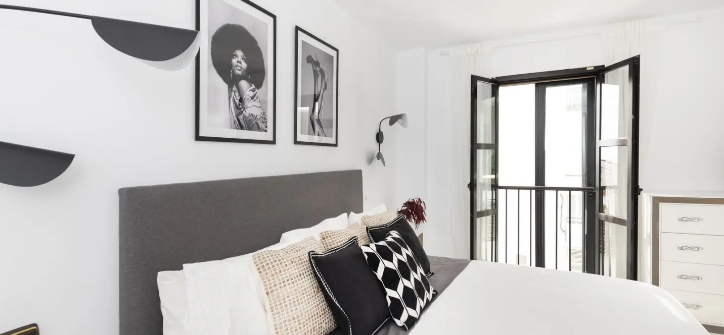 Venta de apartamento en planta media en Puerto Banús 0