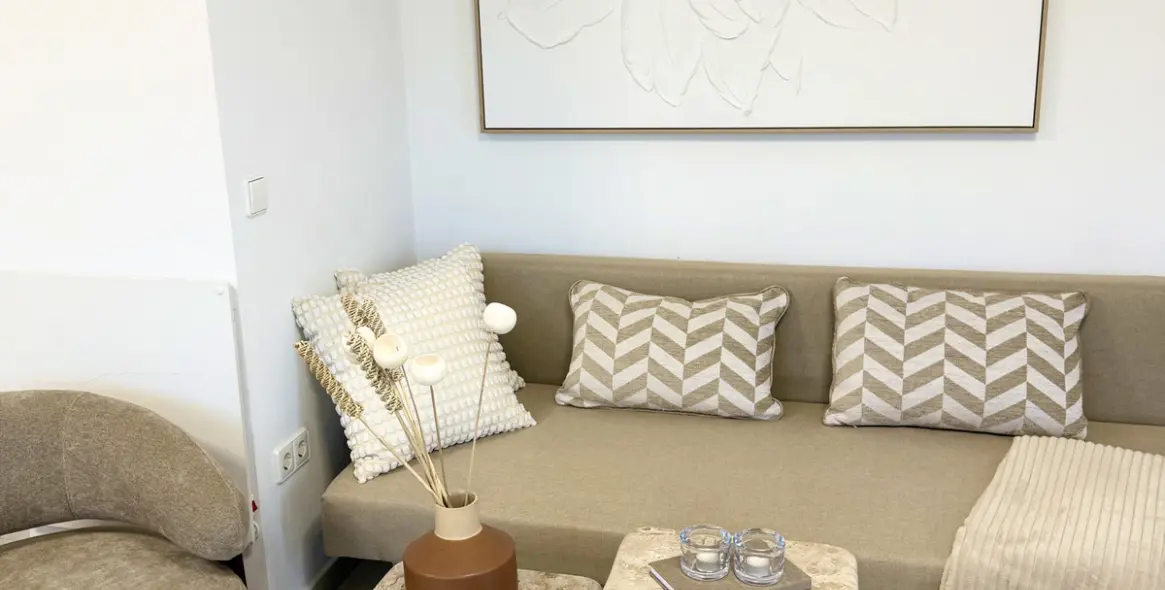 Sale of middle floor apartment in Marbella 10
