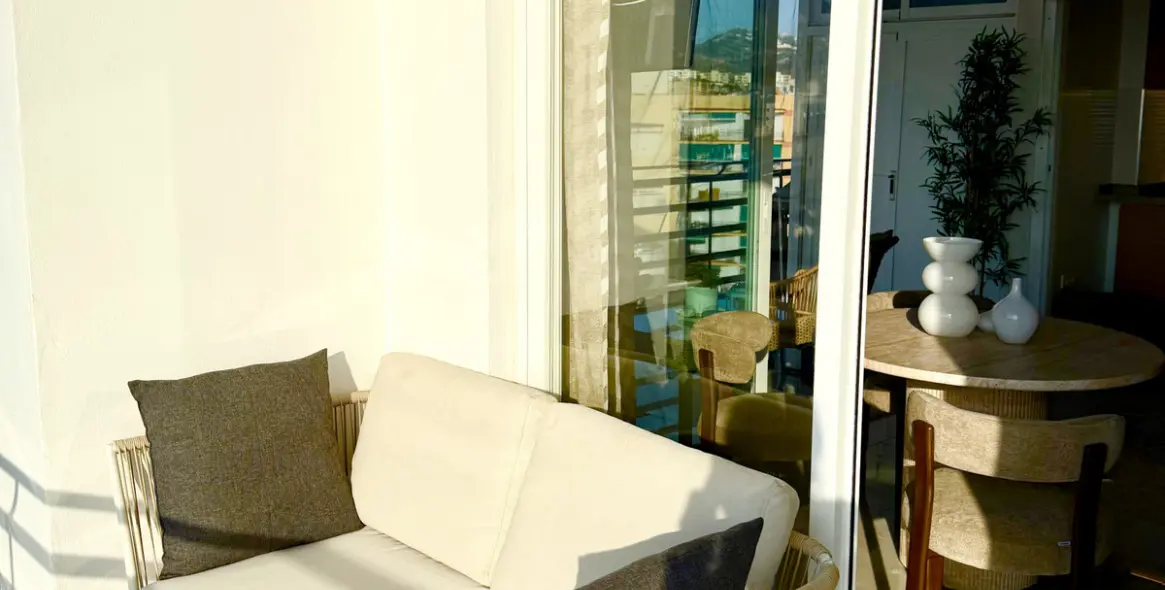 Sale of middle floor apartment in Marbella 12