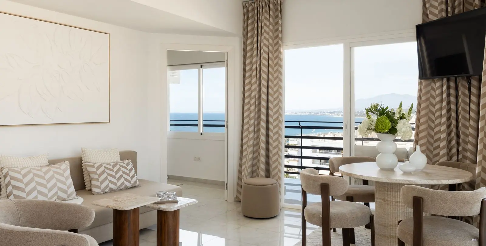 Продажа апартаментов на среднем этаже в Marbella 1