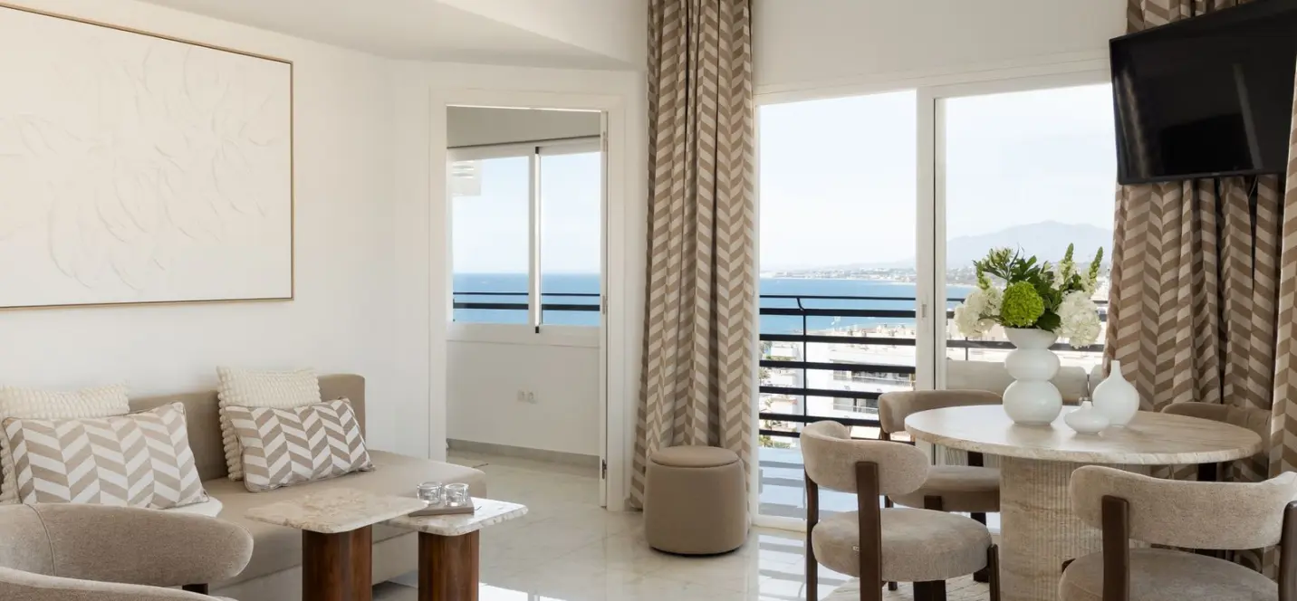 Продажа апартаментов на среднем этаже в Marbella 0