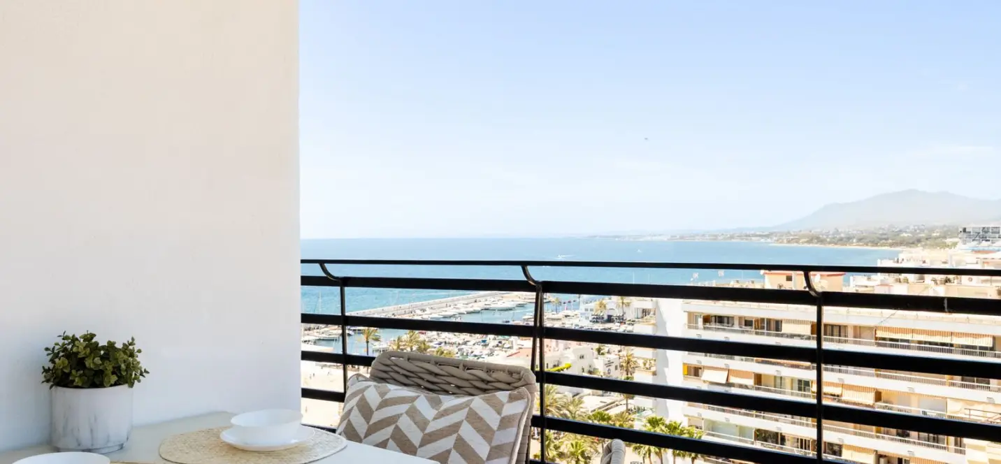 Продажа апартаментов на среднем этаже в Marbella 1