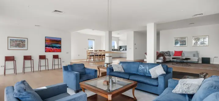 Продажа апартаментов на среднем этаже в Nueva Andalucía 2