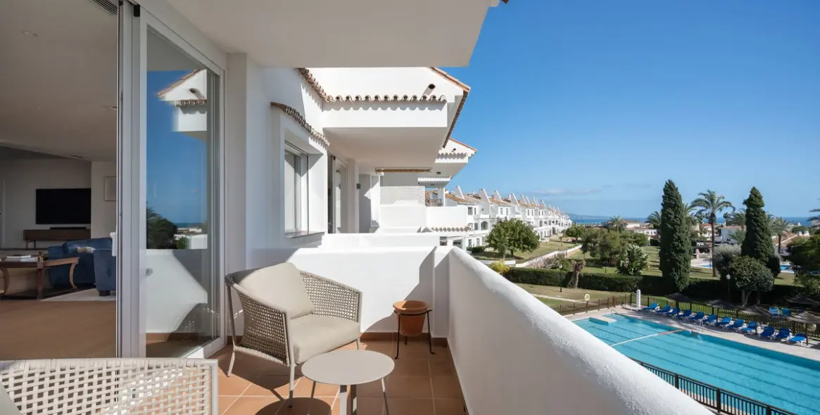 Продажа апартаментов на среднем этаже в Nueva Andalucía 5