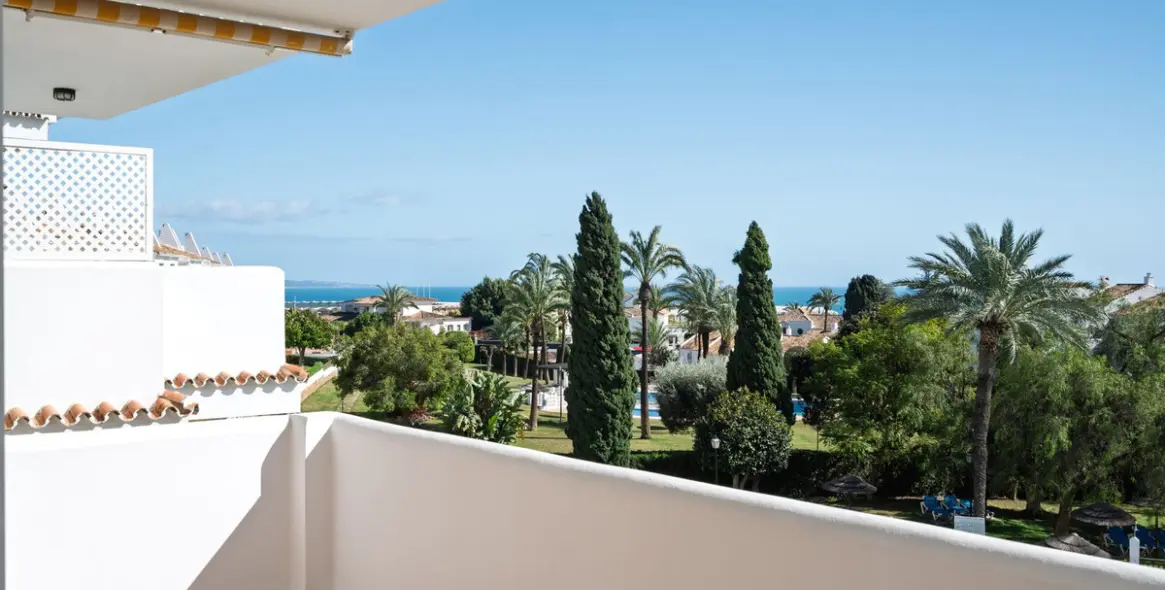 Продажа апартаментов на среднем этаже в Nueva Andalucía 6