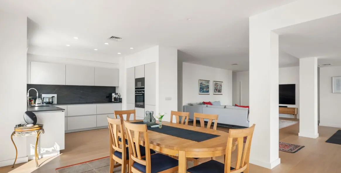 Продажа апартаментов на среднем этаже в Nueva Andalucía 14