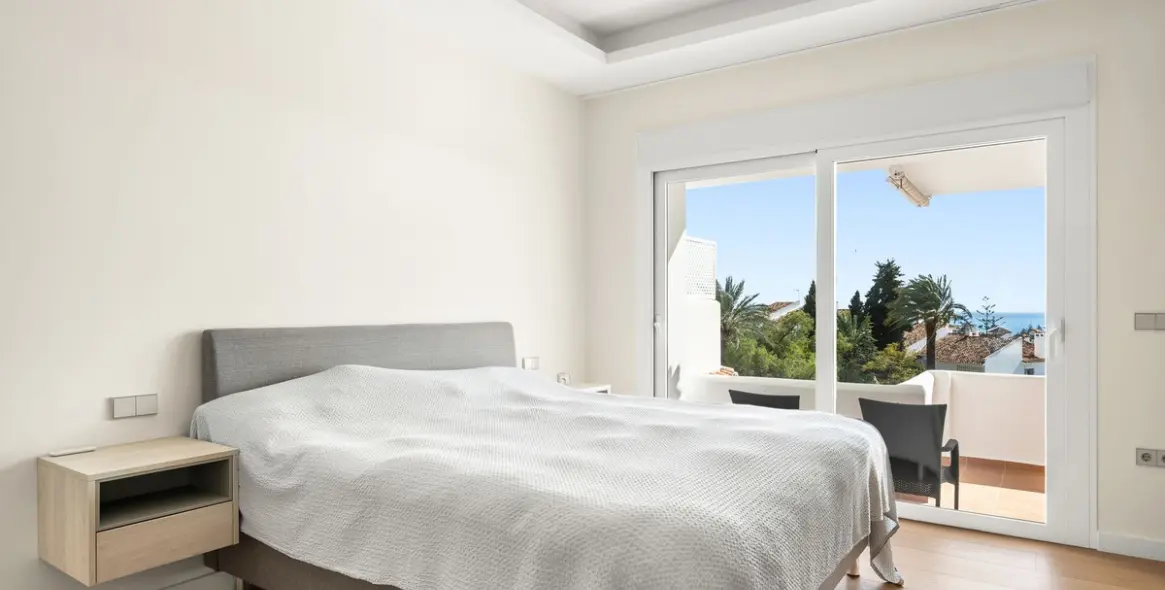 Продажа апартаментов на среднем этаже в Nueva Andalucía 17