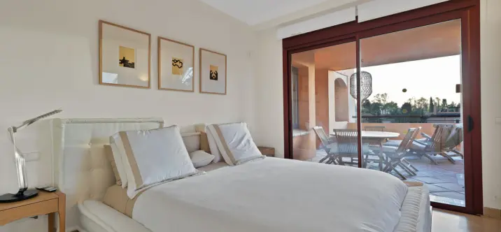 Продажа апартаментов на среднем этаже в Bahía de Marbella 4