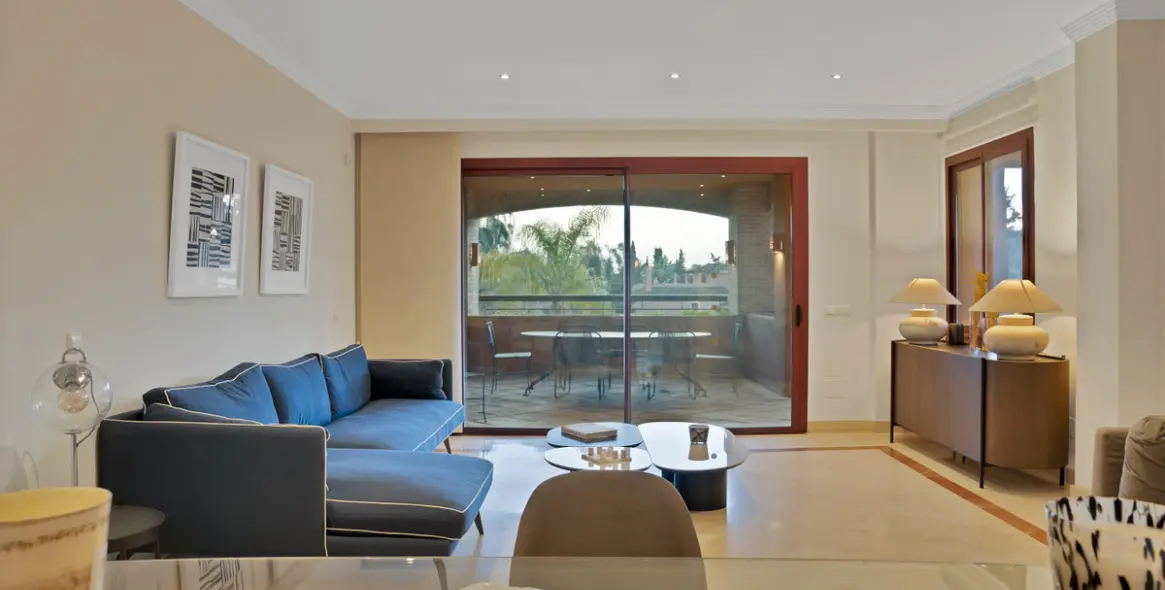 Продажа апартаментов на среднем этаже в Bahía de Marbella 13