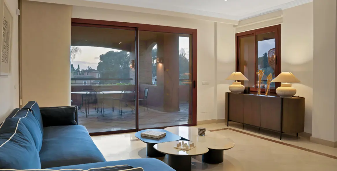 Продажа апартаментов на среднем этаже в Bahía de Marbella 18