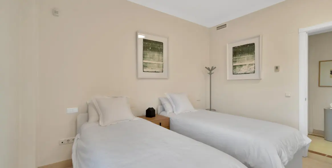 Продажа апартаментов на среднем этаже в Bahía de Marbella 38